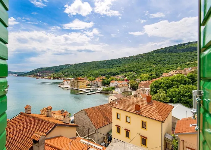 Elegant Sea View