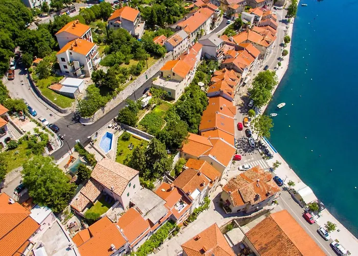 Elegant Sea View Бакар